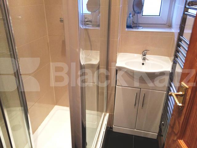 			LET, 2 Bedroom, 1 bath, 1 reception Apartment			 East Street , Elephant and Castle